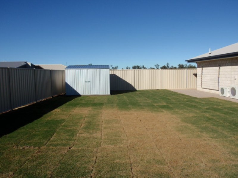 9 Wright Street, Emerald QLD 4720