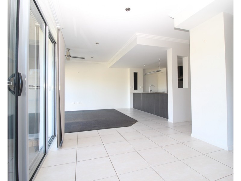Villa 6 20/24 Mooney Crescent (The Vybe), Emerald QLD 4720