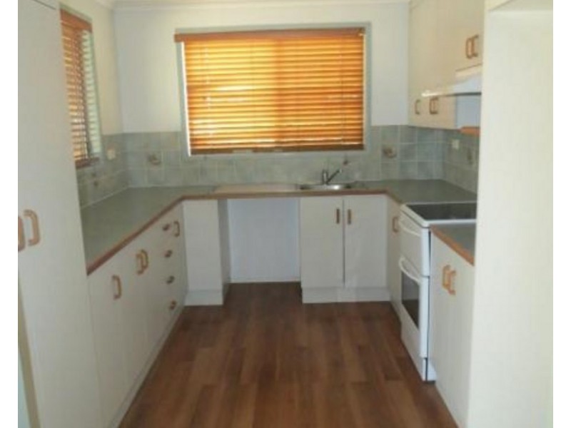 1 Edmonstone Drive, Emerald QLD 4720