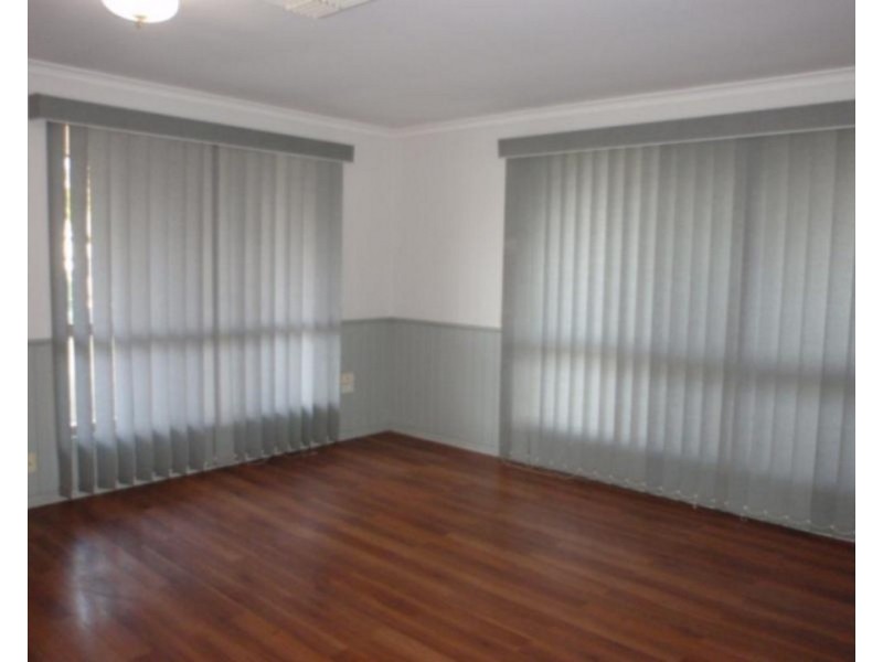 1 Edmonstone Drive, Emerald QLD 4720