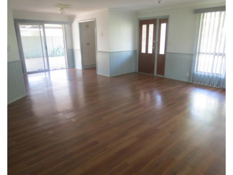 1 Edmonstone Drive, Emerald QLD 4720