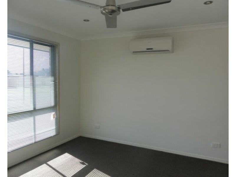 43 Blue Gums Drive, Emerald QLD 4720