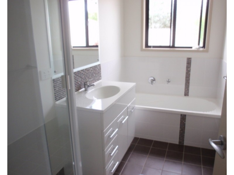 43 Blue Gums Drive, Emerald QLD 4720