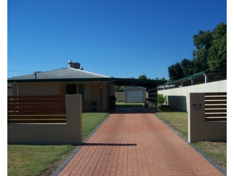 52 Moody Street, Emerald QLD 4720