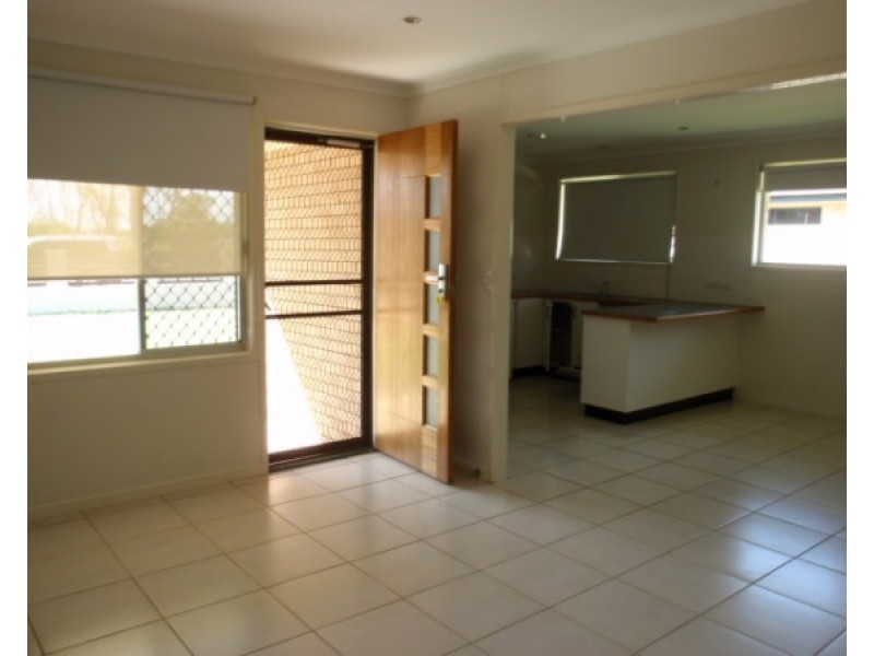 52 Moody Street, Emerald QLD 4720
