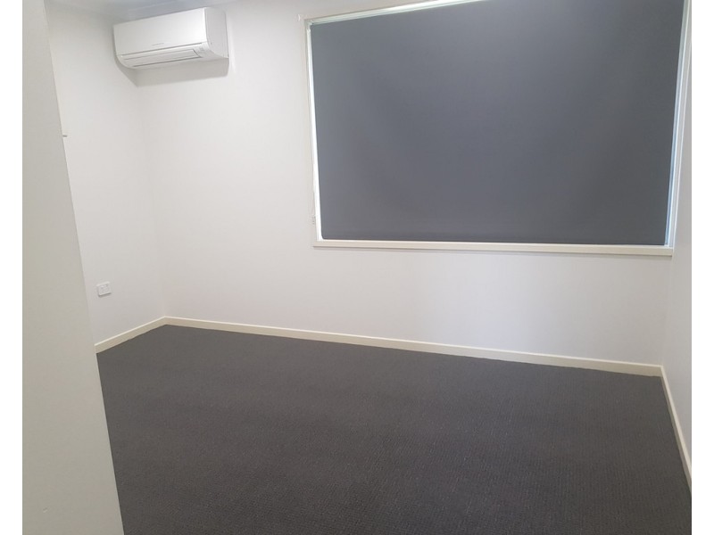 52 Moody Street, Emerald QLD 4720