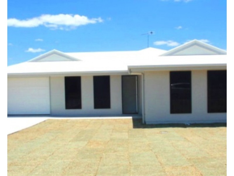 13 Burns Street, Capella QLD 4723