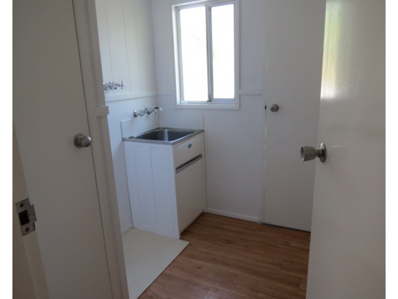 2 Round Tree Drive, Emerald QLD 4720