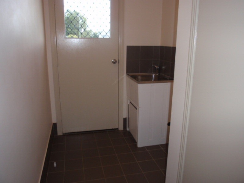 3 Vicki Close, Emerald QLD 4720