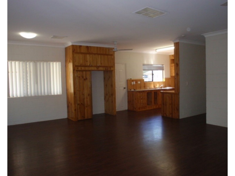 44 Colleen Avenue, Emerald QLD 4720