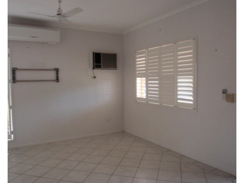 23 Cunningham Drive, Emerald QLD 4720