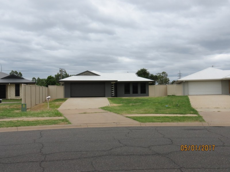 7 Blue Gums Drive, Emerald QLD 4720