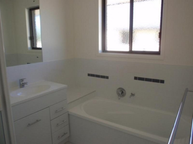 7 Blue Gums Drive, Emerald QLD 4720