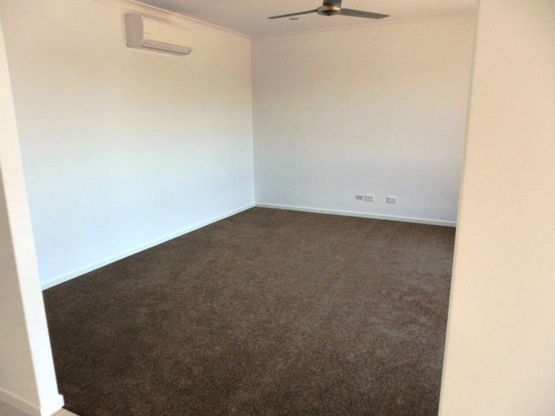 3 Moriarty Street, Emerald QLD 4720