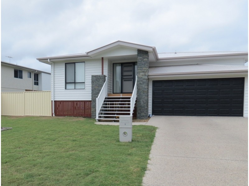 12 Ivers Place, Emerald QLD 4720