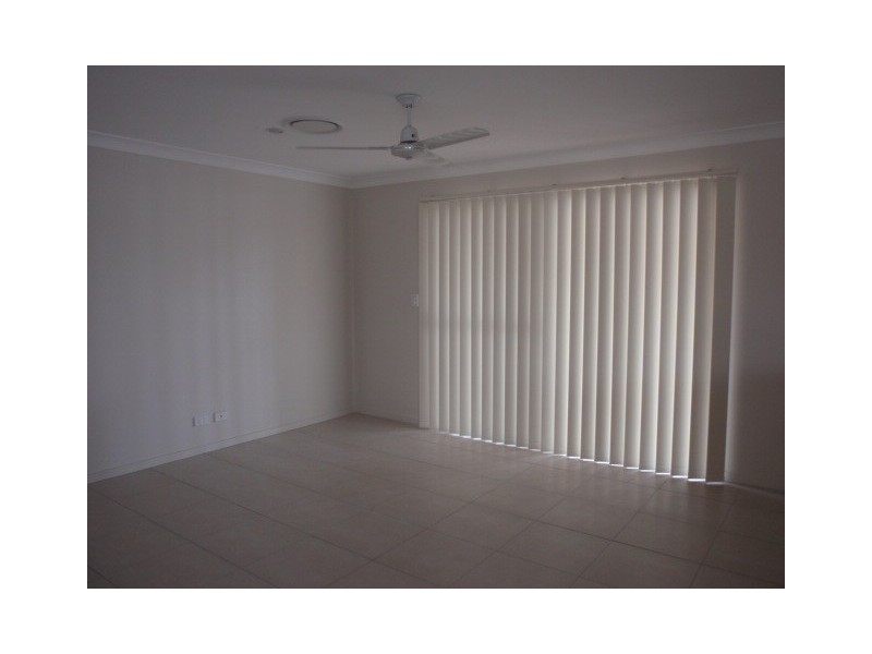 12 Ivers Place, Emerald QLD 4720