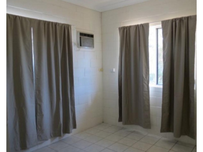 7 Vicki Close, Emerald QLD 4720