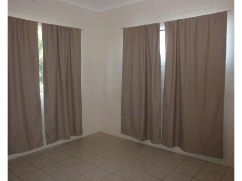 7 Vicki Close, Emerald QLD 4720
