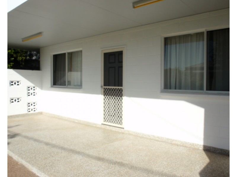 7 Vicki Close, Emerald QLD 4720