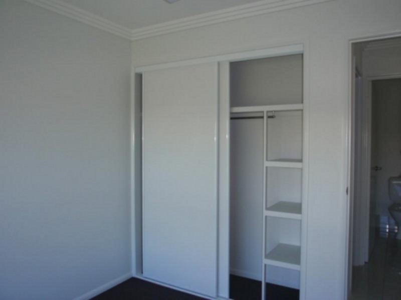 2/10 Scenic Drive, Emerald QLD 4720