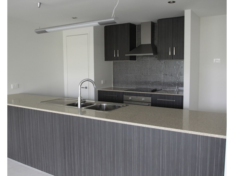 Villa 1 Mooney Crescent (The Vybe), Emerald QLD 4720