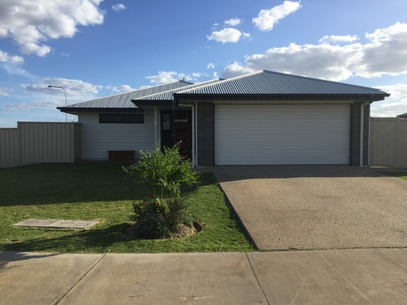 1 Sewell Street, Emerald QLD 4720