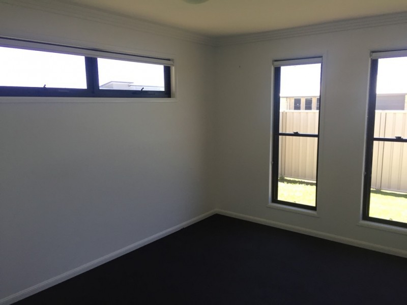 1 Sewell Street, Emerald QLD 4720