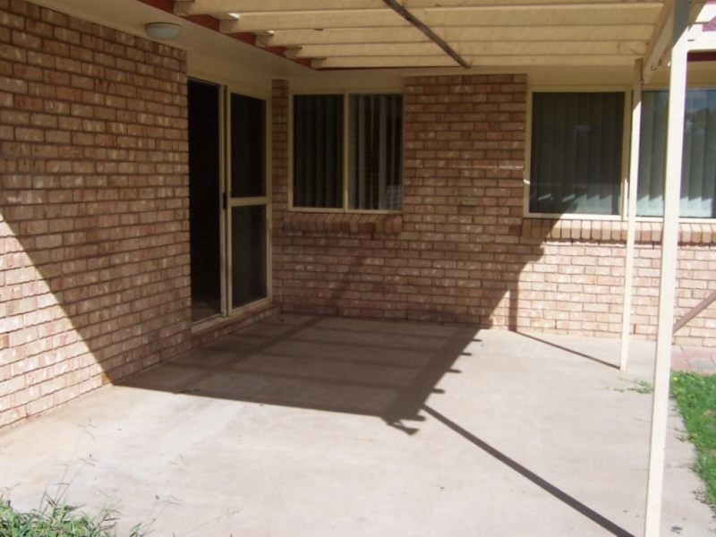 5 Statesman Drive, Emerald QLD 4720