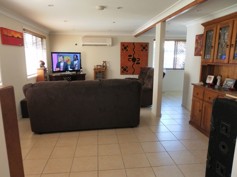 7 Andrea Place, Emerald QLD 4720