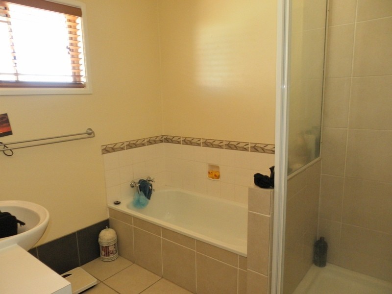 7 Andrea Place, Emerald QLD 4720