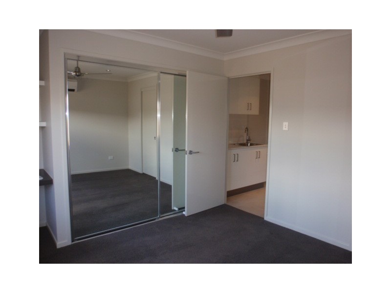 2/13 Kassidy Drive, Emerald QLD 4720