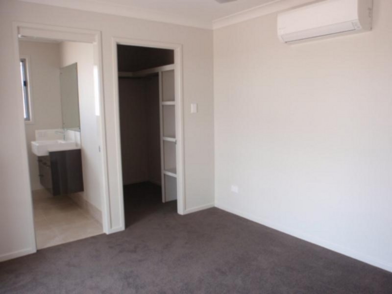 2/13 Kassidy Drive, Emerald QLD 4720