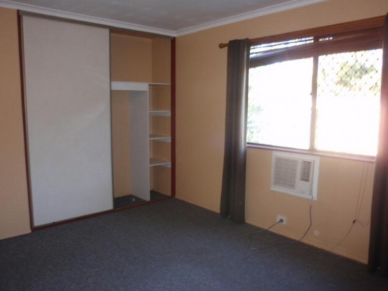 1 Mellish Crescent, Emerald QLD 4720