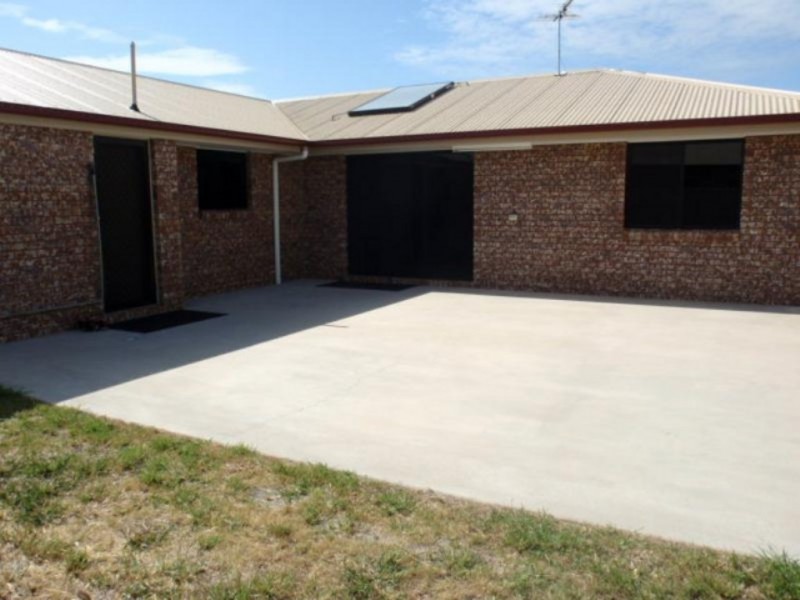 22 Mayfair Drive, Emerald QLD 4720