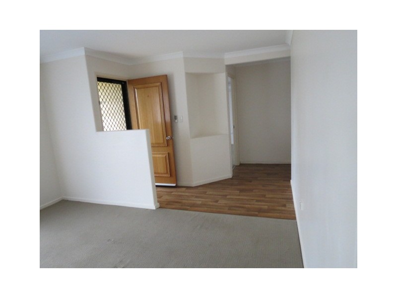 1 Kaitlyn Place, Emerald QLD 4720