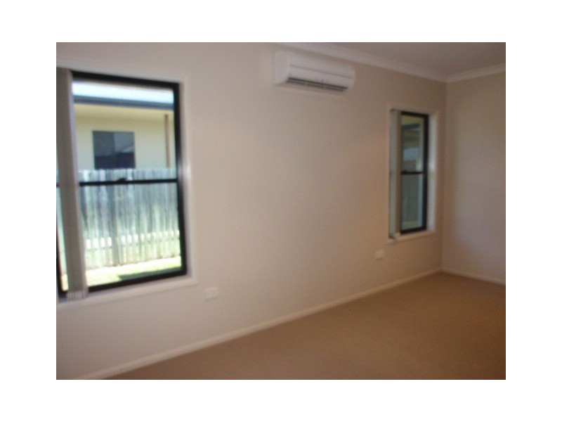 3 Carrington Street, Emerald QLD 4720