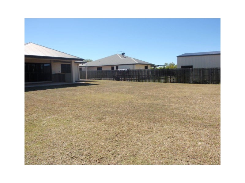 3 Carrington Street, Emerald QLD 4720