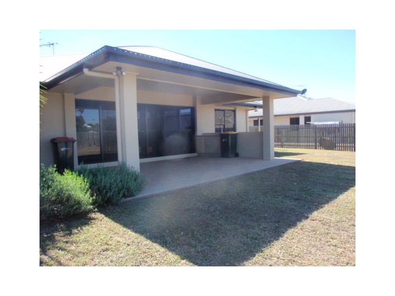 3 Carrington Street, Emerald QLD 4720