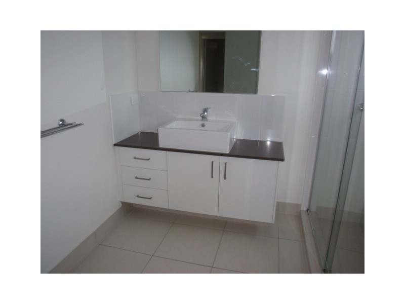 1/17 Charlton Street, Emerald QLD 4720