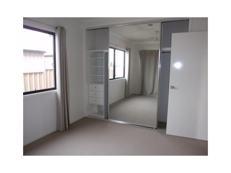 1/17 Charlton Street, Emerald QLD 4720