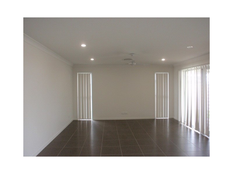 5 Canterbury Street, Emerald QLD 4720