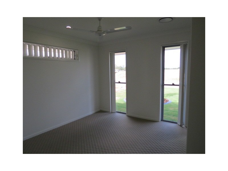 5 Canterbury Street, Emerald QLD 4720