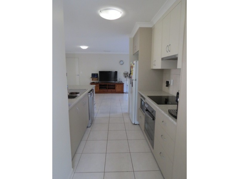 73 Loch Street, Emerald QLD 4720