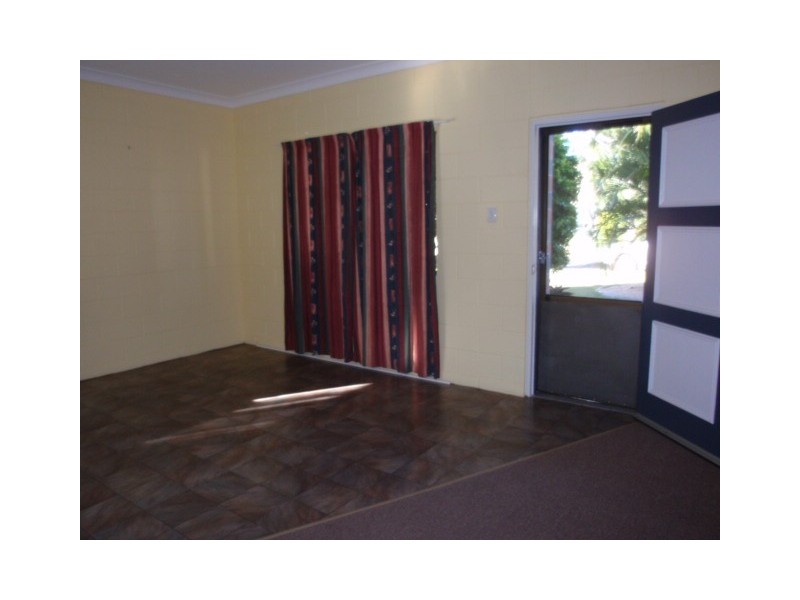 3 Roseanne Road, Emerald QLD 4720