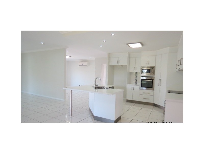 28 Wright Street, Emerald QLD 4720