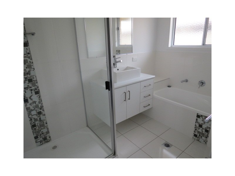 28 Wright Street, Emerald QLD 4720