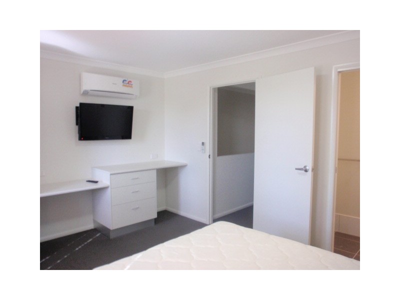 7/18 Theresa Street, Emerald QLD 4720