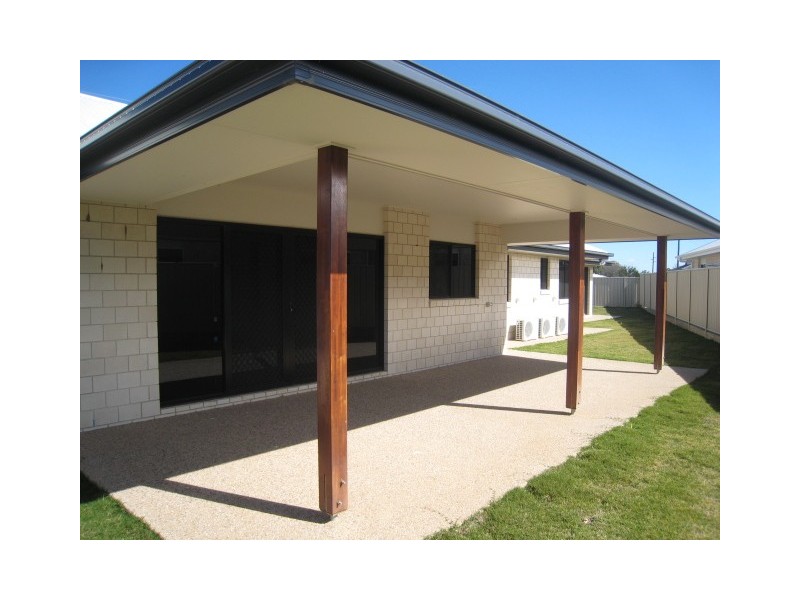 64 Gladstone Street, Emerald QLD 4720