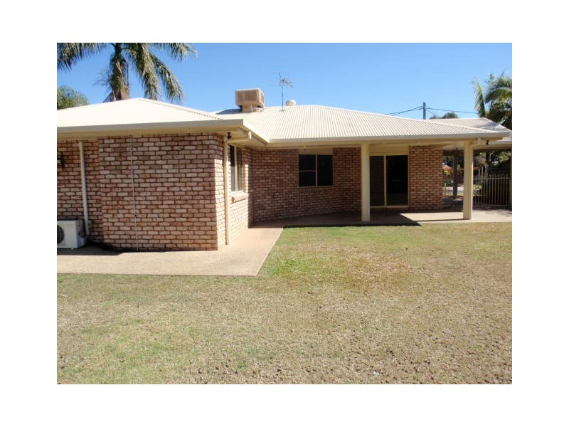 67 Staal Crescent, Emerald QLD 4720