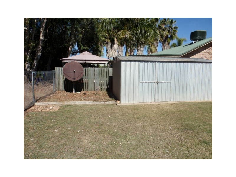 67 Staal Crescent, Emerald QLD 4720